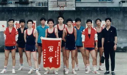 回浦中学吃瓜,揭秘校园里的“瓜田”风云